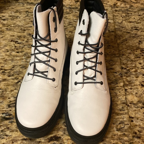 Timberland Boots 8 women’s - Picture 7 of 9